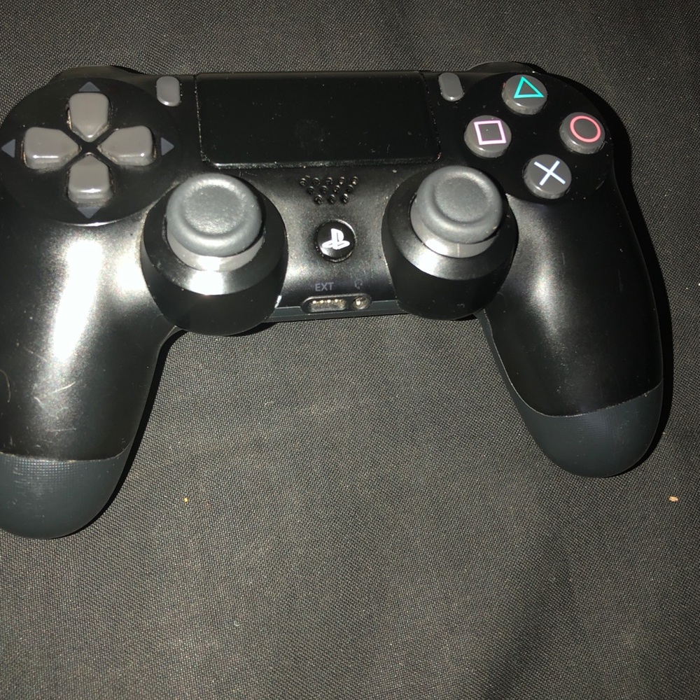 Playstation 4 With Controller . - Picture 7 of 8